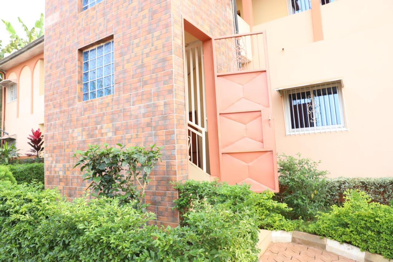 Vegas House Apartment Yaounde Luaran gambar