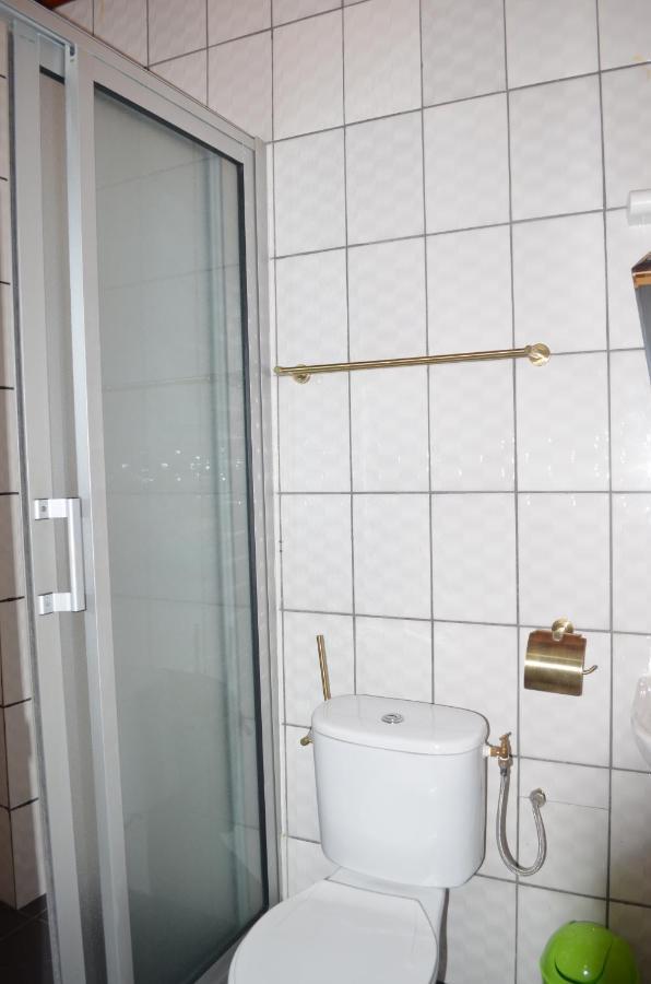 Vegas House Apartment Yaounde Luaran gambar