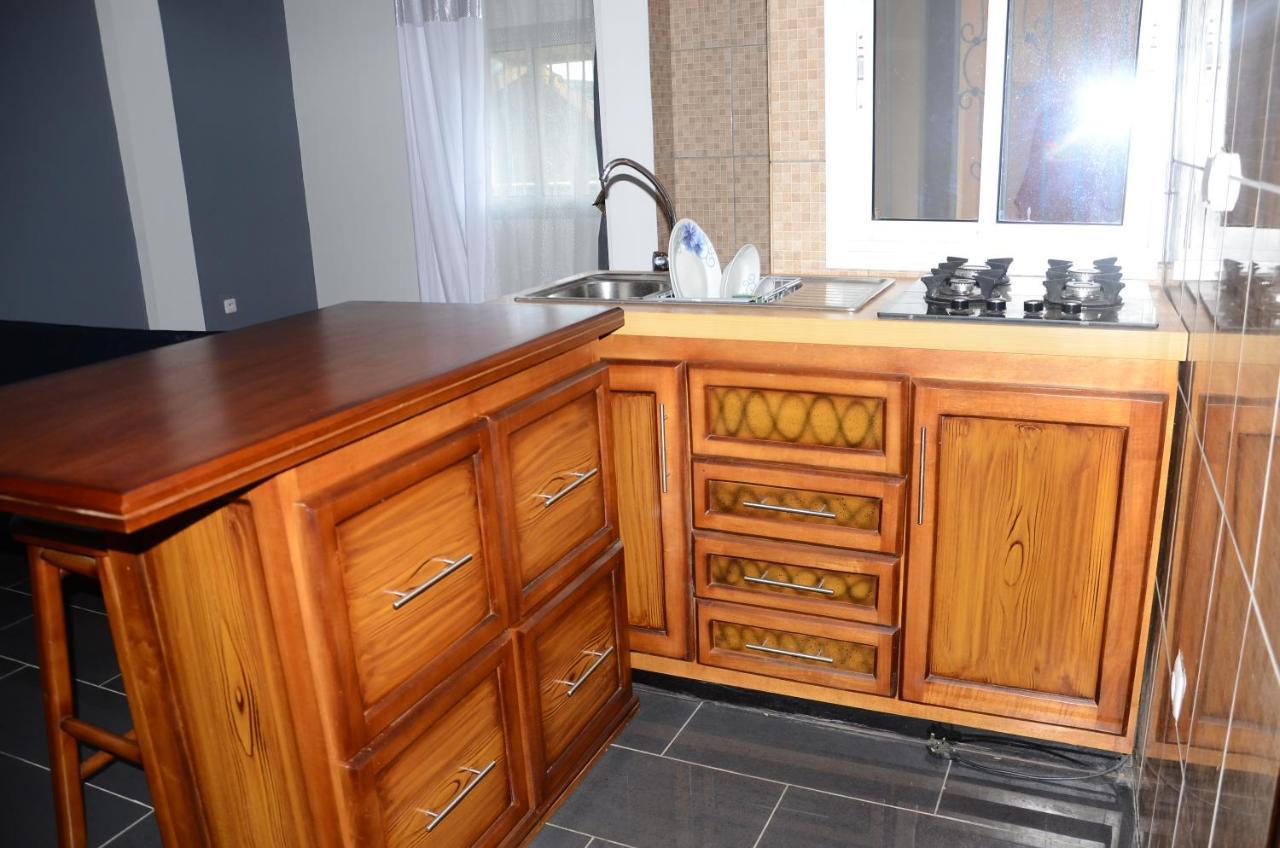 Vegas House Apartment Yaounde Luaran gambar