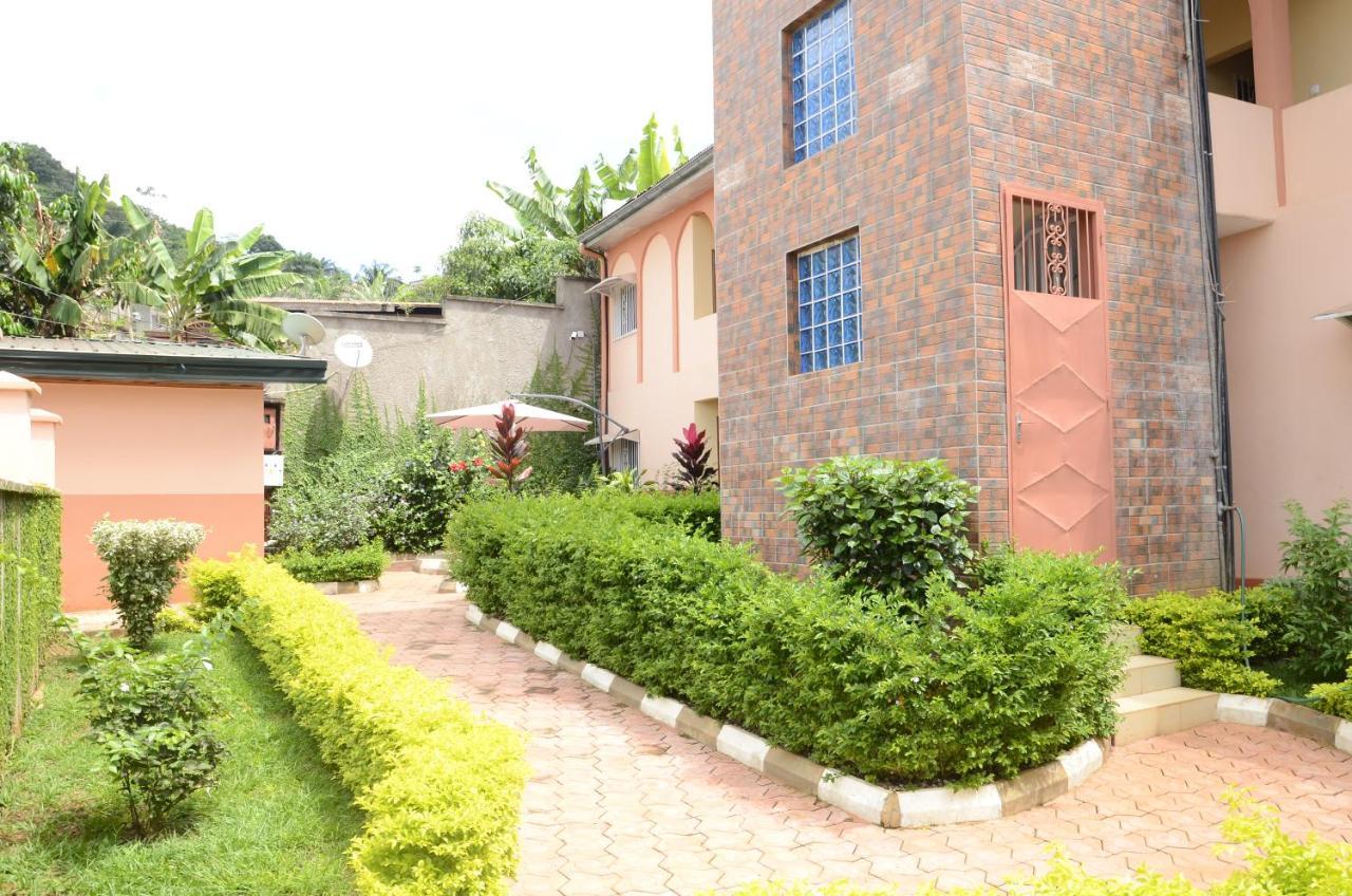 Vegas House Apartment Yaounde Luaran gambar